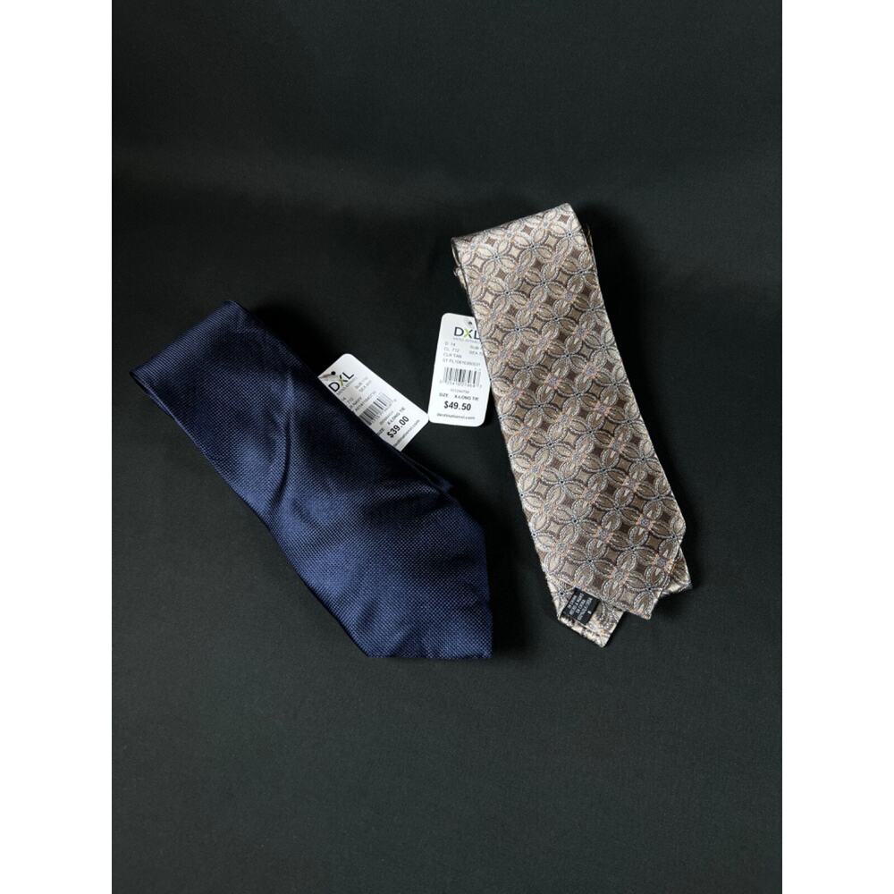 GS Designed in Italy 100% Silk Tie Light Blue beige Paisley NEW WITH TAGS X-LONG